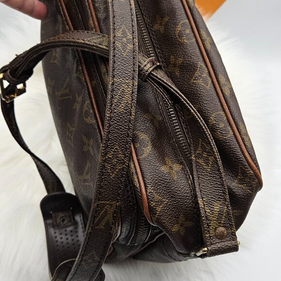 LV Monogram Migrator Nile - Picture 4 of 16